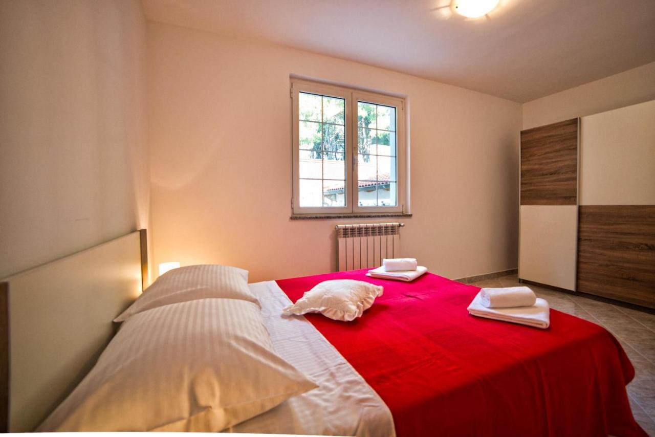 Apartments Ori Pula Eksteriør billede