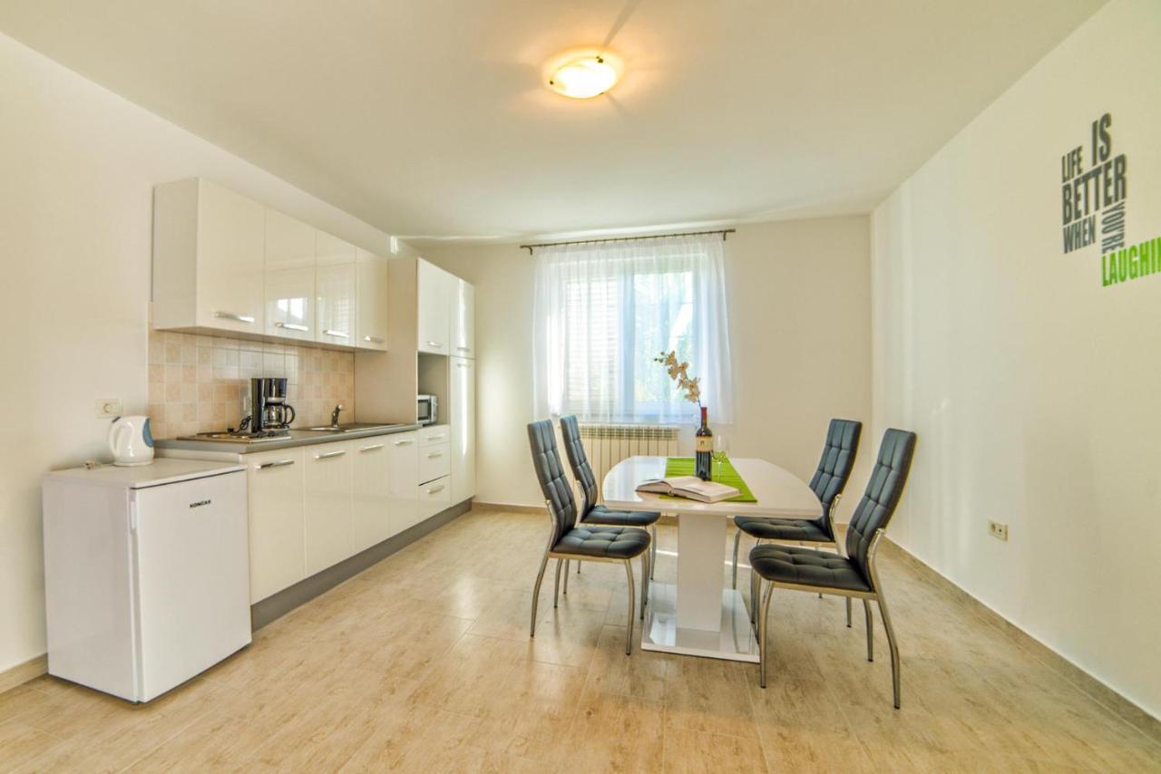 Apartments Ori Pula Eksteriør billede